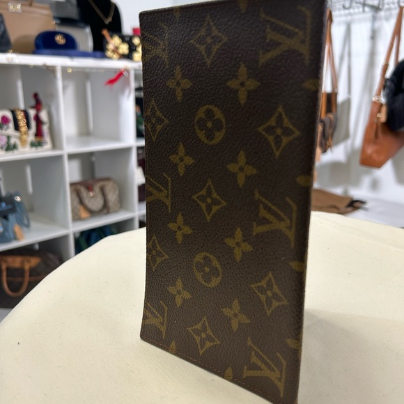 Authentic Louis Vuitton check book cover - Picture 2 of 10